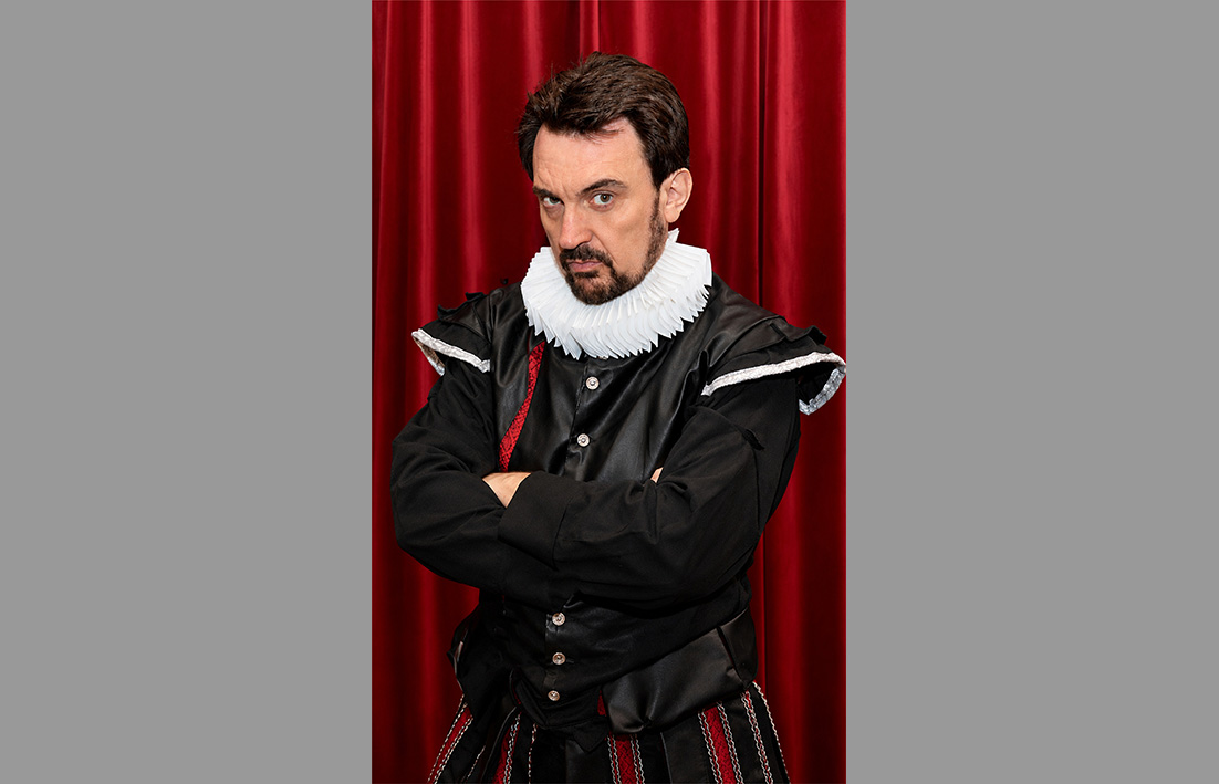Chris Thomas plays Lord Edmund Blackadder in Harbour Theatre’s stage adaptation.